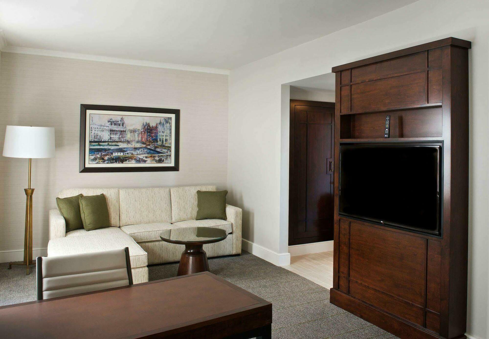 Marriott Syracuse Downtown Ξενοδοχείο Εξωτερικό φωτογραφία
